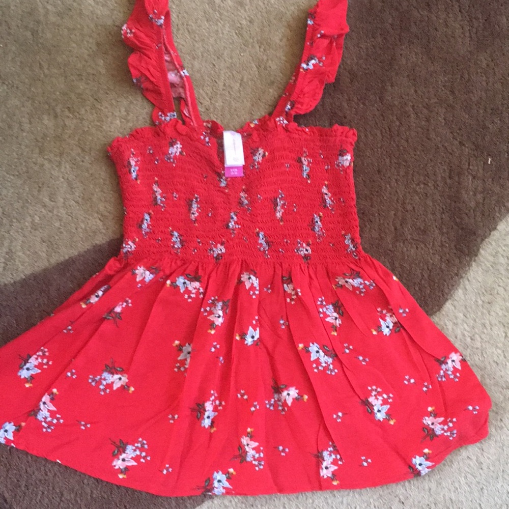🌻No boundaries juniors sleevless smocked crop top S